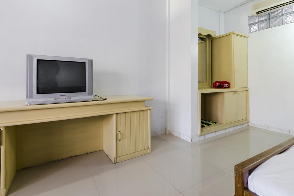 Hotel Reddoorz @ Poppies Lane 1 Kuta Lombok Exterior foto